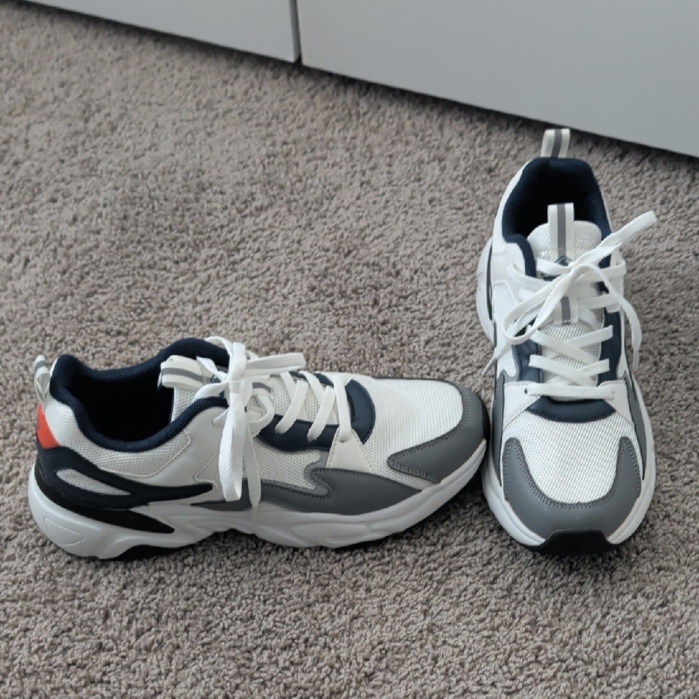 Shein Mens Sneakers in White and Gray Size 11.5